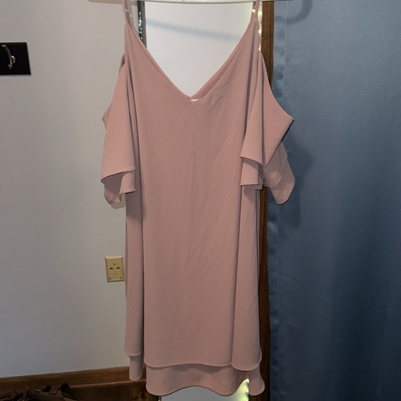 Moa Moa- Women’s Dress - Picture 3 of 3